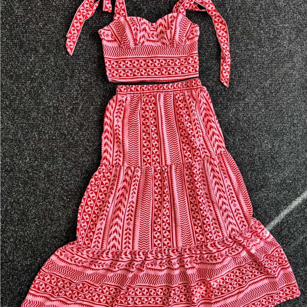 SHEIN Red and White Geometric Maxi Dress